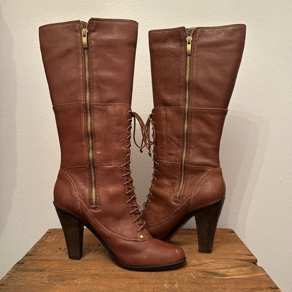Vince Camuto gorgeous leather boots - Picture 6 of 7